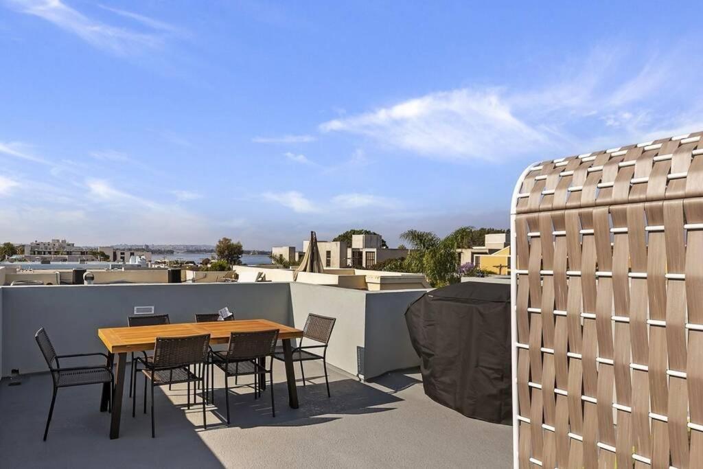 3Bd Sleeps 8 Rooftop Bayside Feel The Ocean Breeze Villa San Diego Exterior foto